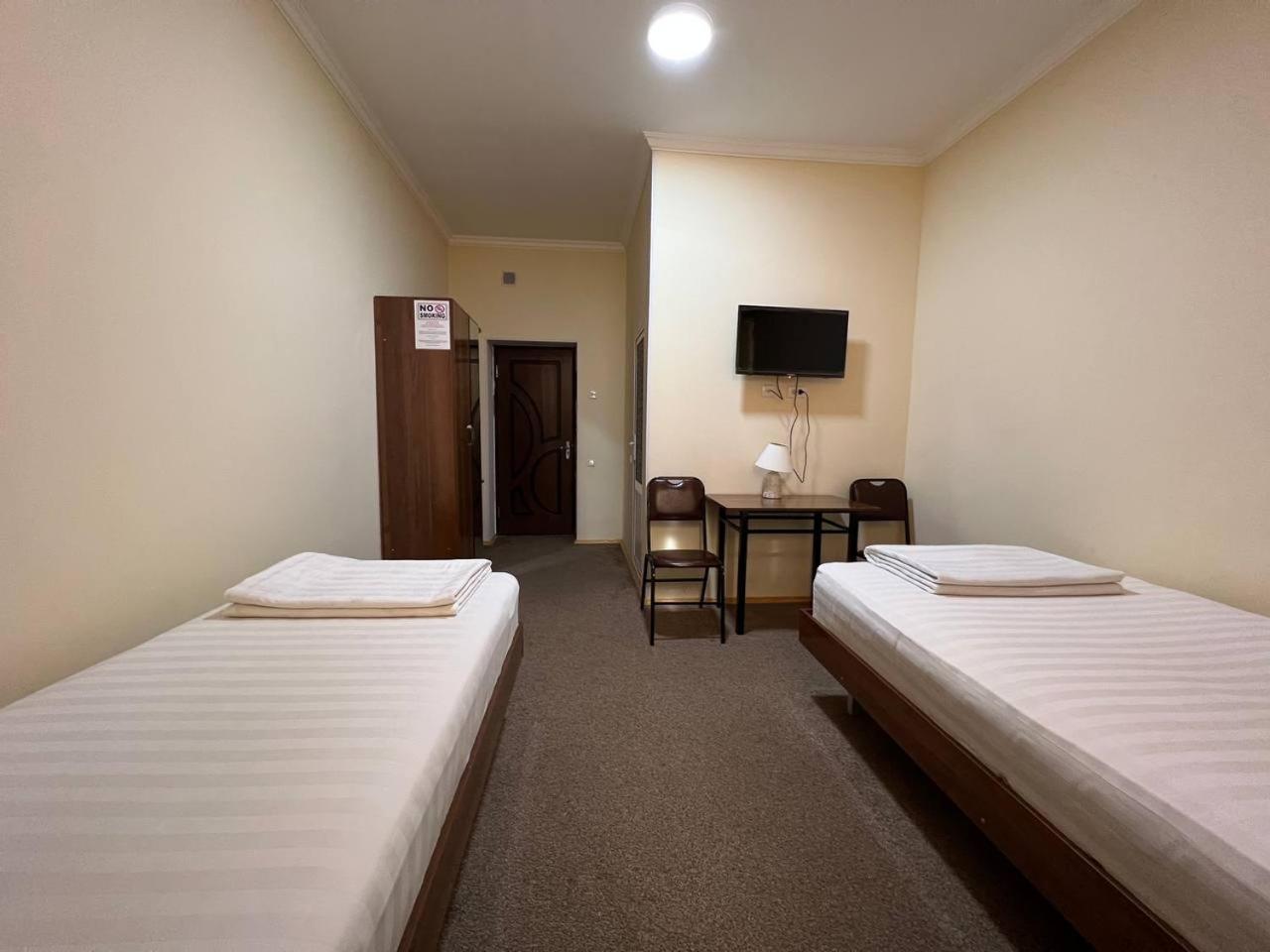 Orom Hotel Fergana Dış mekan fotoğraf
