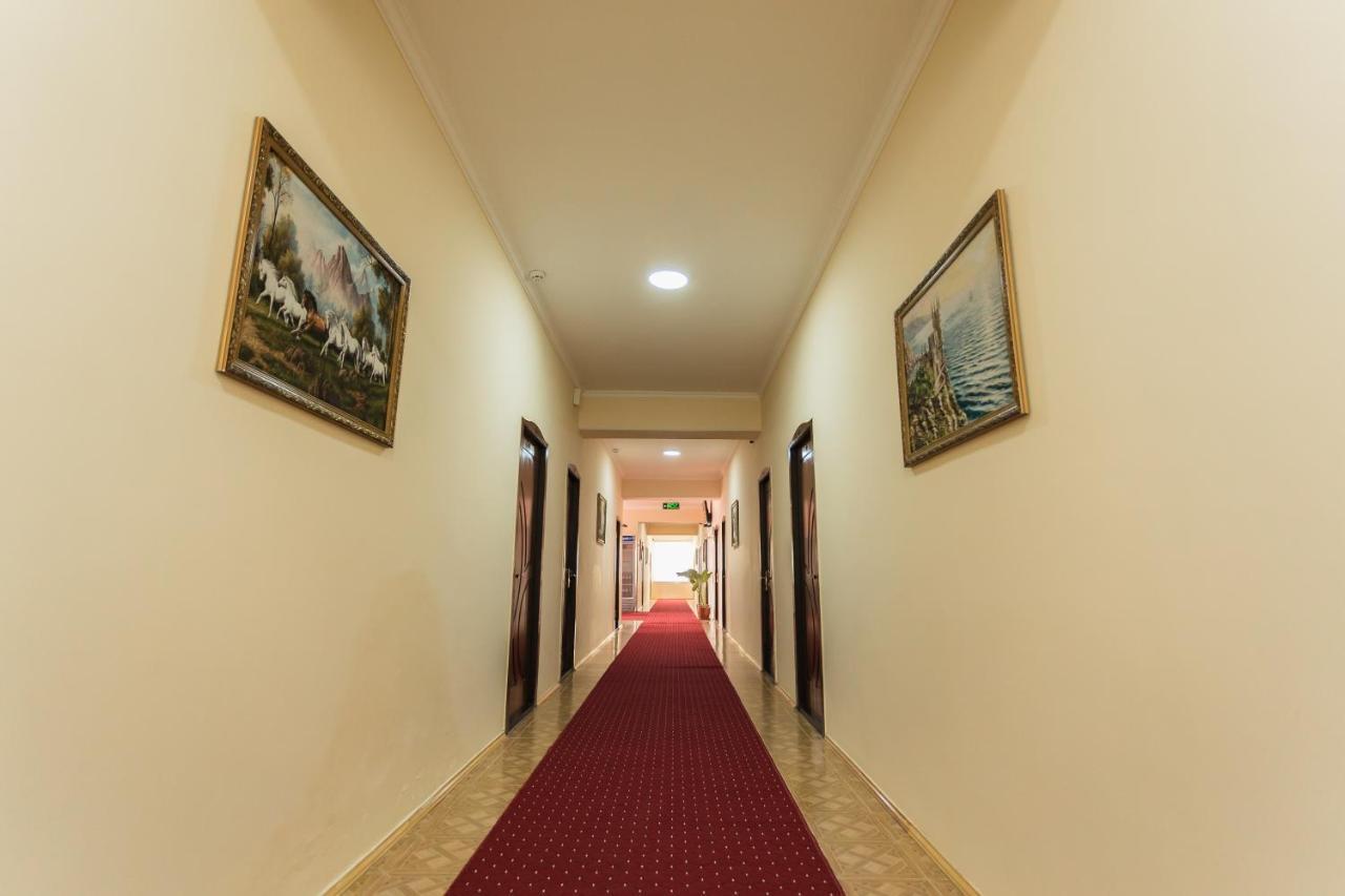 Orom Hotel Fergana Dış mekan fotoğraf