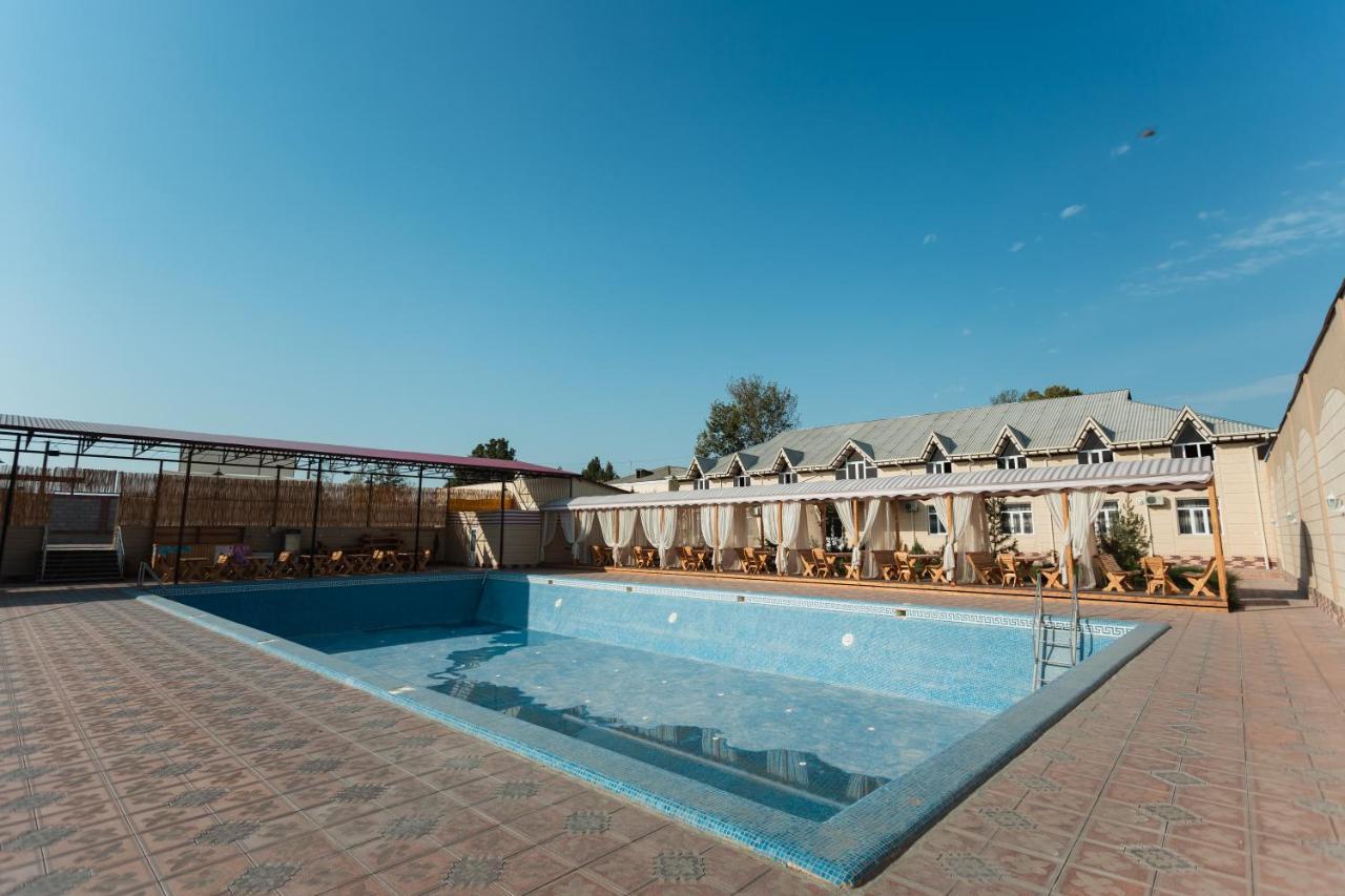 Orom Hotel Fergana Dış mekan fotoğraf